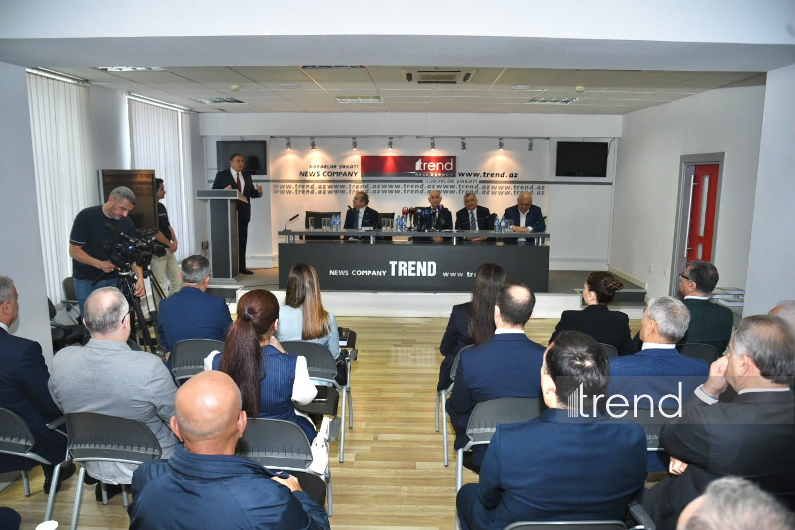 Azerbaijani security veteran presents book “View through security prism” (PHOTO/VIDEO)
