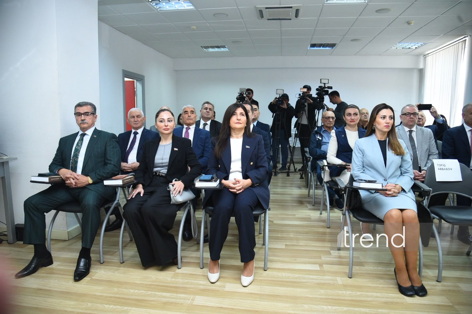 Azerbaijani security veteran presents book “View through security prism” (PHOTO/VIDEO)