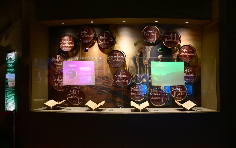 Heydar Aliyev Foundation VP Leyla Aliyeva visits “The World Through a Child’s Eyes” exhibition and Imam al-Bukhari Memorial Complex in Samarkand (PHOTO)