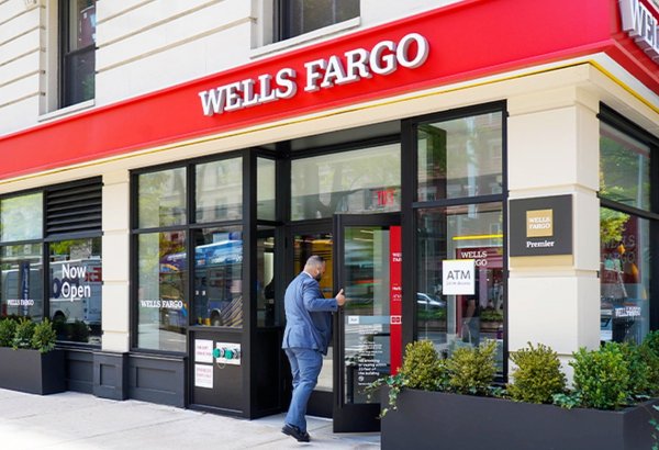 Wells Fargo names Kleber Santos Consumer Banking Chief