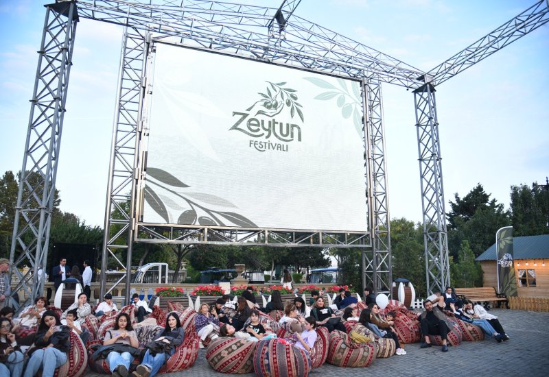 Baku Olive Festival kicks off with three days of food, traditions and concerts (PHOTO)