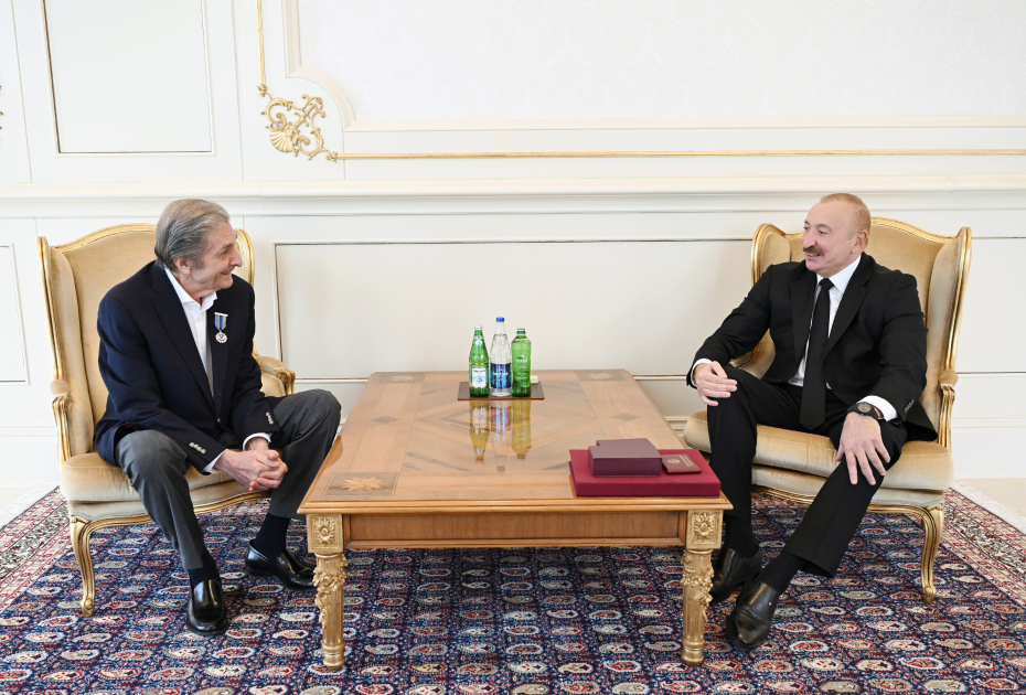President Ilham Aliyev presents “Istiglal” Order to Farhad Khalilov