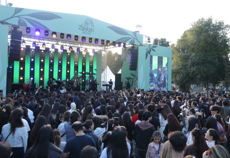 Olive Festival continues in Baku with rich musical program (PHOTO)