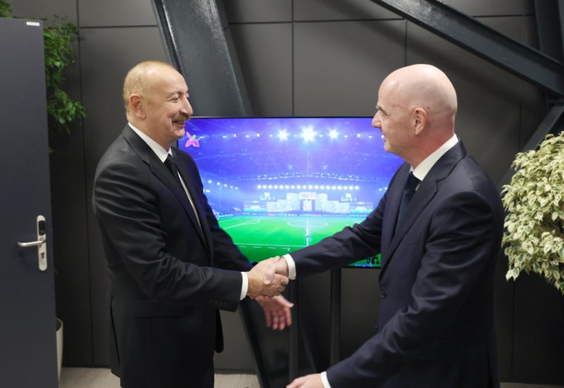Gianni Infantino thanks President Ilham Aliyev for his support of FIFA U-15 World Cup and Festival