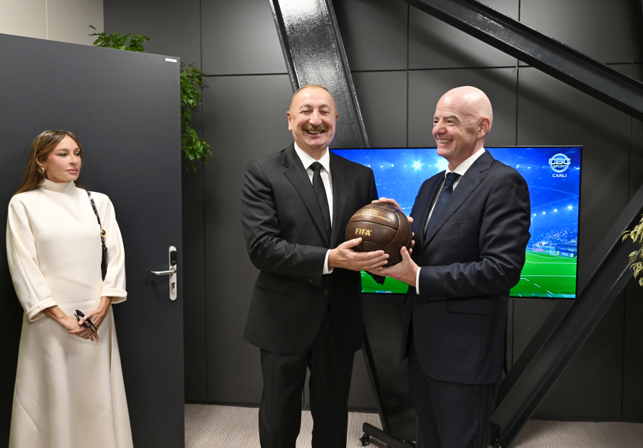 President Ilham Aliyev, First Lady Mehriban Aliyeva watch opening ceremony of FIFA U-15 World Cup and Festival (PHOTO)