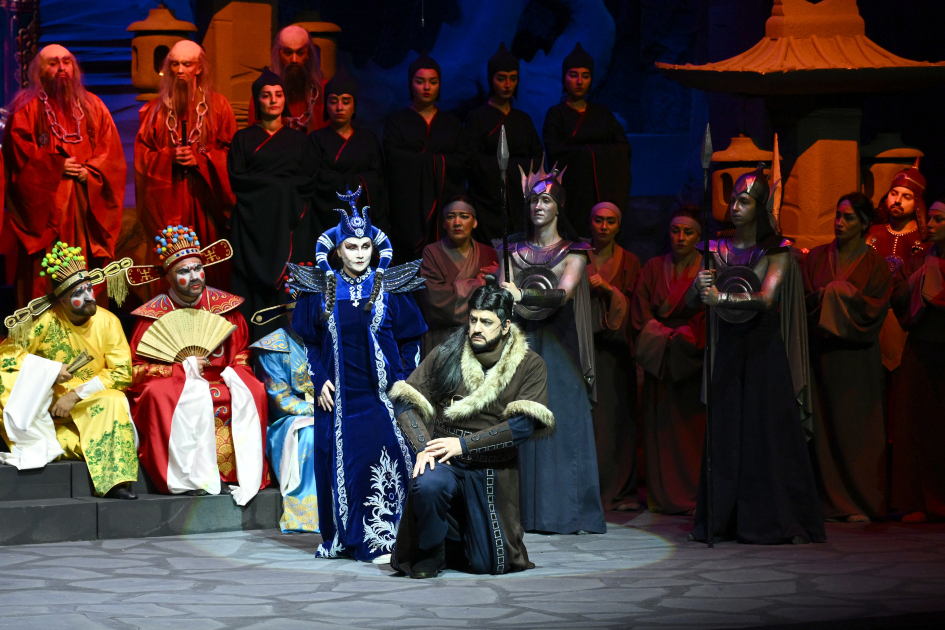 Heydar Aliyev Foundation VP Leyla Aliyeva attends premiere of opera “Turandot” (PHOTO)