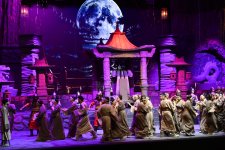 Heydar Aliyev Foundation VP Leyla Aliyeva attends premiere of opera “Turandot” (PHOTO)