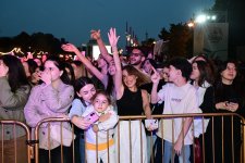 Pop stars take stage at Baku Olive Festival (PHOTO)