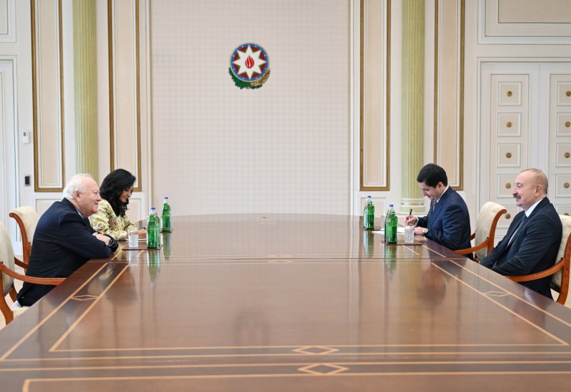 President Ilham Aliyev receives High Representative for UN Alliance of Civilizations (PHOTO)