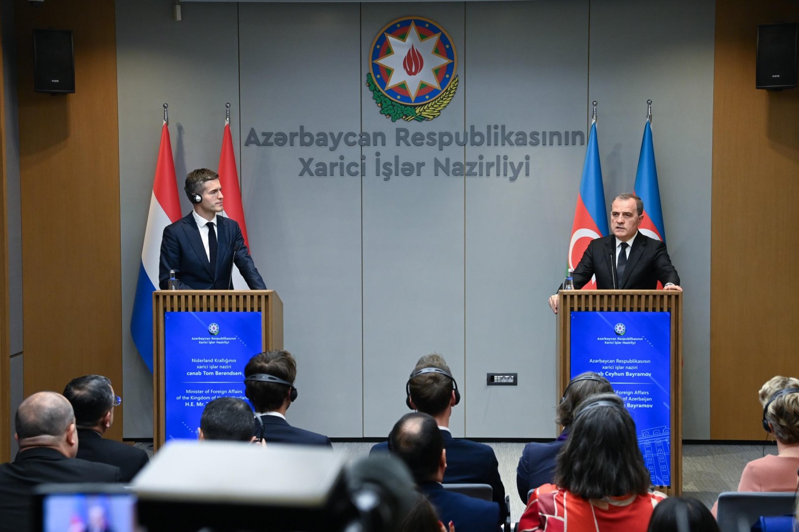 Azerbaijan, Netherlands discuss expanding bilateral cooperation (PHOTO)