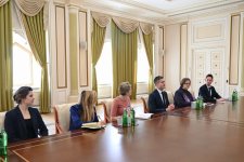 President Ilham Aliyev receives Minister of Foreign Affairs of the Netherlands (PHOTO)