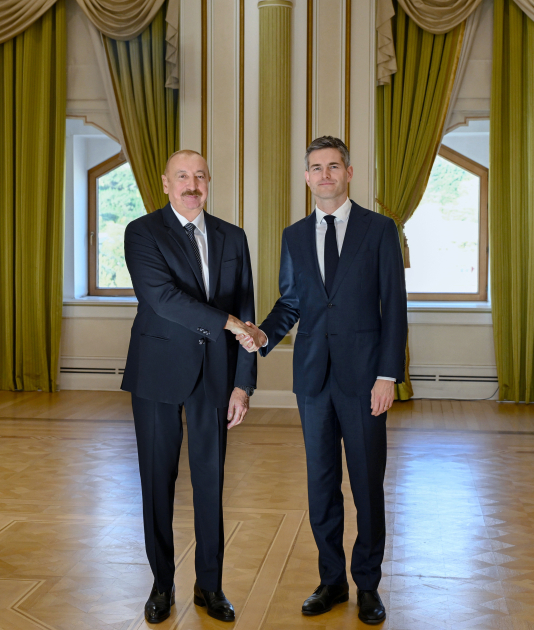 President Ilham Aliyev receives Minister of Foreign Affairs of the Netherlands (PHOTO)