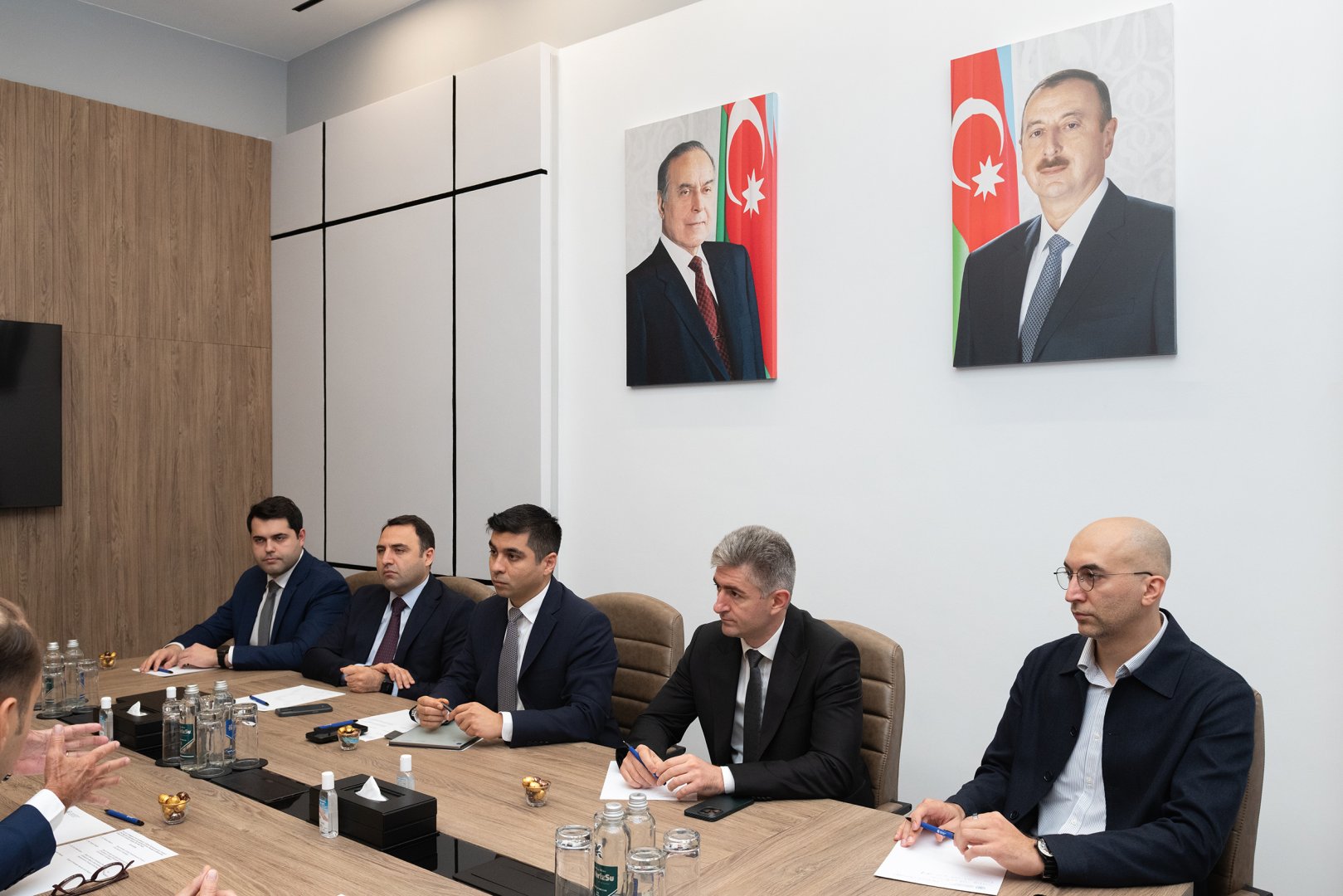Azerbaijan, U.S. Fortinet discuss cybersecurity training program (PHOTO)