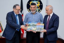 Azerbaijani delegation meets with Kenya's Mombasa governor (PHOTO)