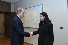 Azerbaijani FM, UN Tourism chief discuss expanding tourism cooperation (PHOTO)