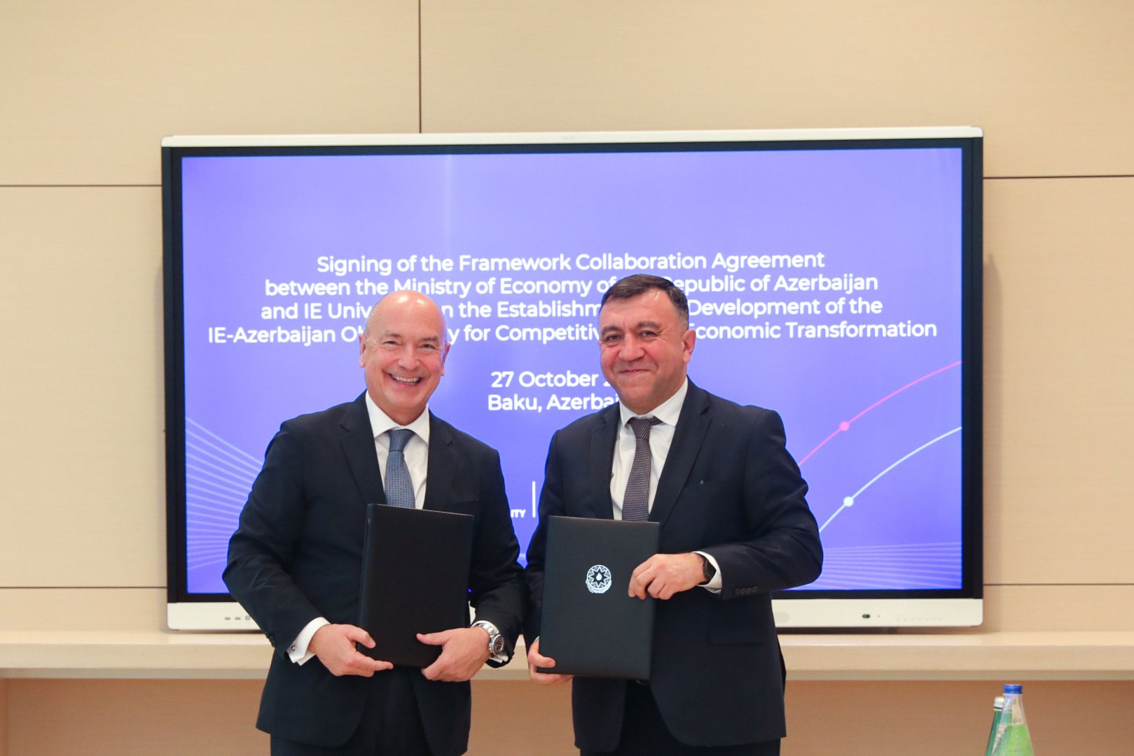 Azerbaijan’s Economy Ministry signs cooperation deal with Spain’s IE University