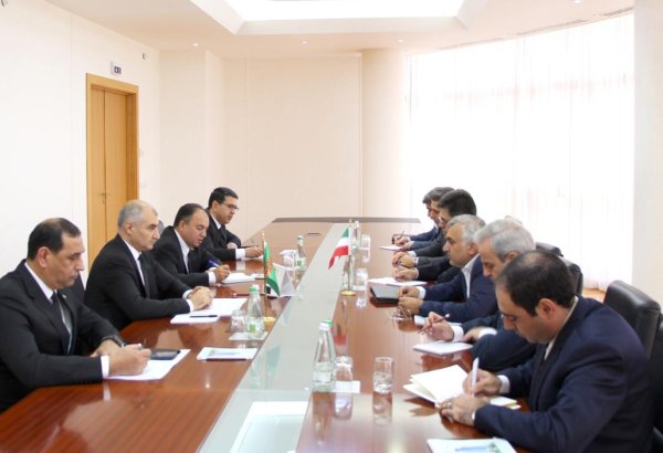 Turkmenistan, Iran discuss expanding trade and energy cooperation