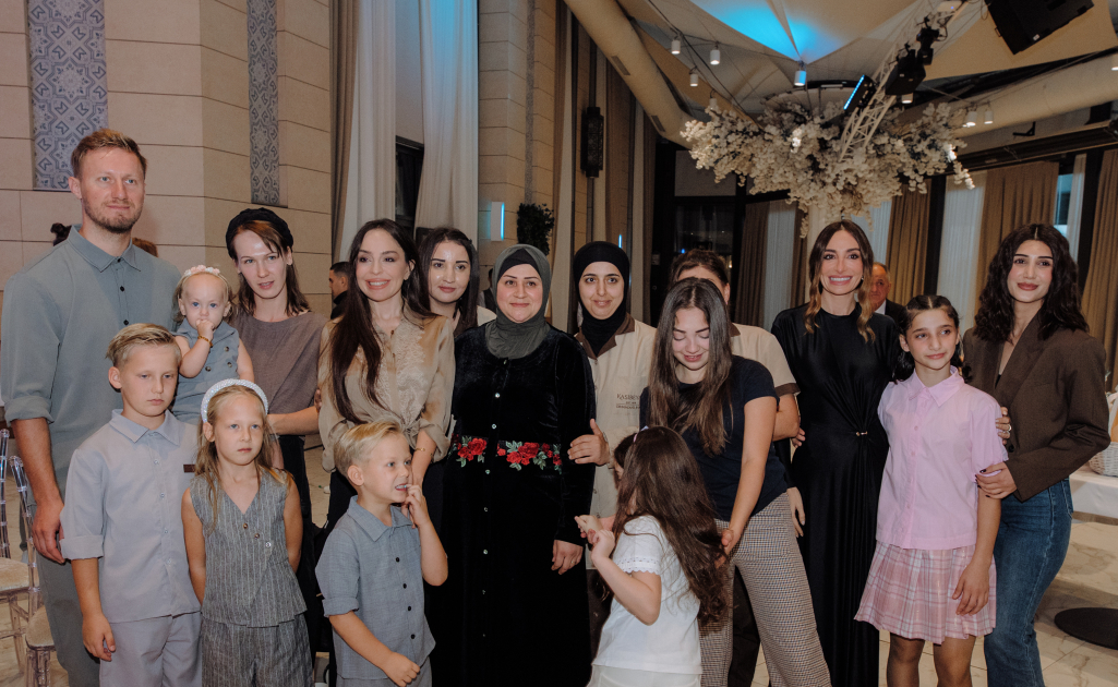 Leyla Aliyeva and Arzu Aliyeva attend concert presented as part of “Aria of Heaven” project (PHOTO)