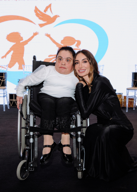 Leyla Aliyeva and Arzu Aliyeva attend concert presented as part of “Aria of Heaven” project (PHOTO)