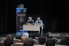 Baku Network discusses foreign influence with arts students (PHOTO/VIDEO)