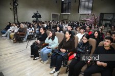 Baku Network discusses foreign influence with arts students (PHOTO/VIDEO)