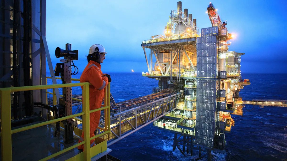 Turkmennebit’s Galkynyshnebit unit exceeds oil production target