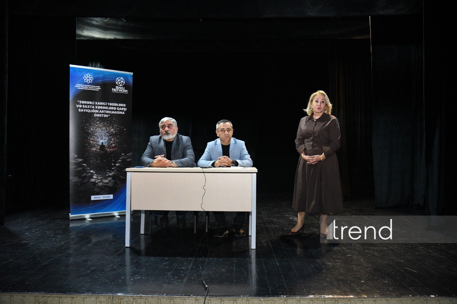 Baku Network discusses foreign influence with arts students (PHOTO/VIDEO)
