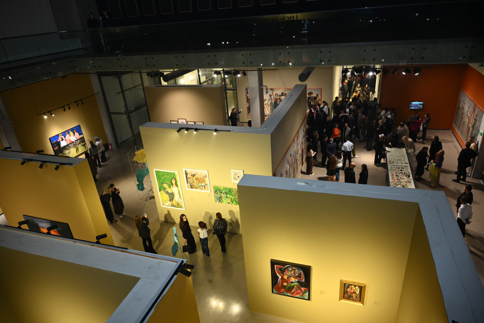Leyla Aliyeva and Alena Aliyeva attend “ENGRAM” exhibition at Museum of Azerbaijani Painting (PHOTO)
