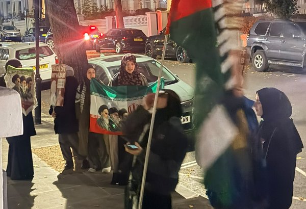 Provocation by alleged Iranian agents staged outside Azerbaijani Embassy in London (PHOTO/VIDEO)