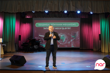 Nar CEO leads digital technology training (PHOTO)