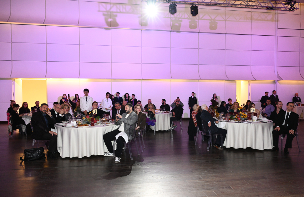 Heydar Aliyev Foundation VP Leyla Aliyeva and Alena Aliyeva attend official opening of Art Weekend (PHOTO)