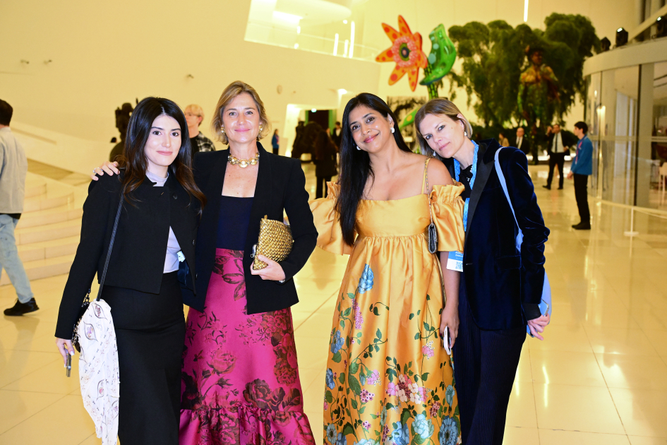 Heydar Aliyev Foundation VP Leyla Aliyeva and Alena Aliyeva attend official opening of Art Weekend (PHOTO)