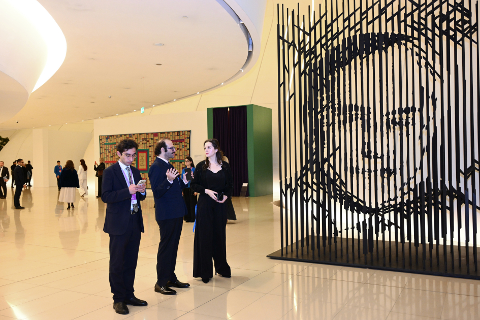 Heydar Aliyev Foundation VP Leyla Aliyeva and Alena Aliyeva attend official opening of Art Weekend (PHOTO)