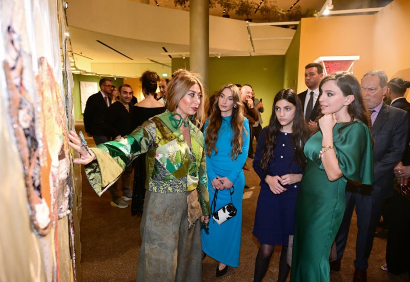 Heydar Aliyev Foundation VP Leyla Aliyeva and Alena Aliyeva attend official opening of Art Weekend (PHOTO)